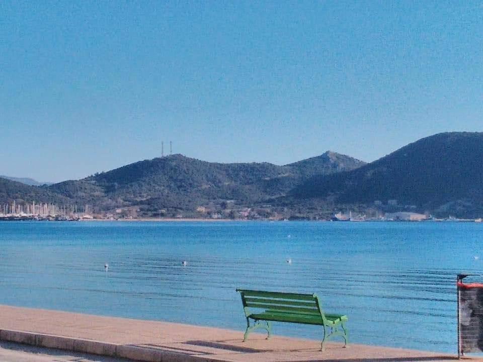 Peramos Apartments Néa Péramos Exteriör bild