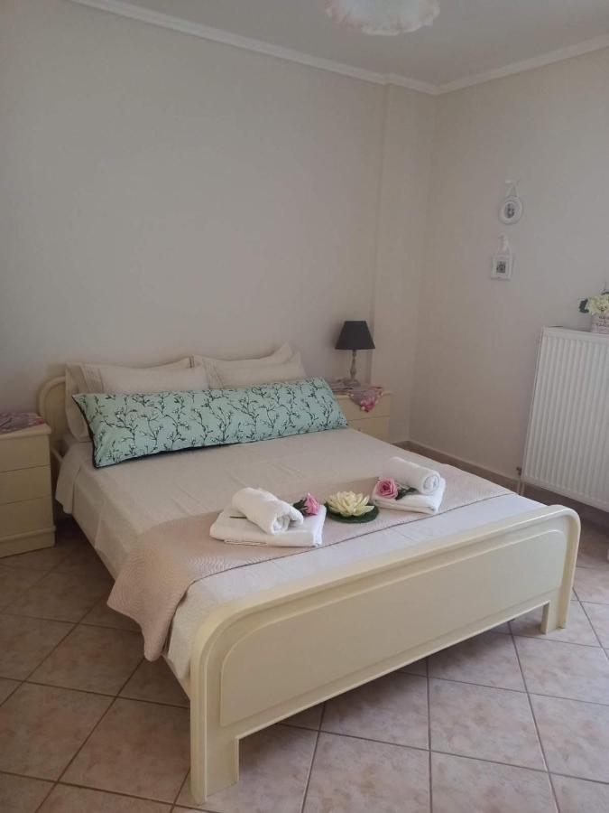 Peramos Apartments Néa Péramos Exteriör bild