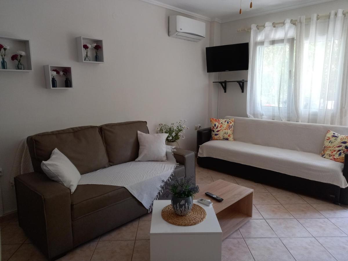 Peramos Apartments Néa Péramos Exteriör bild