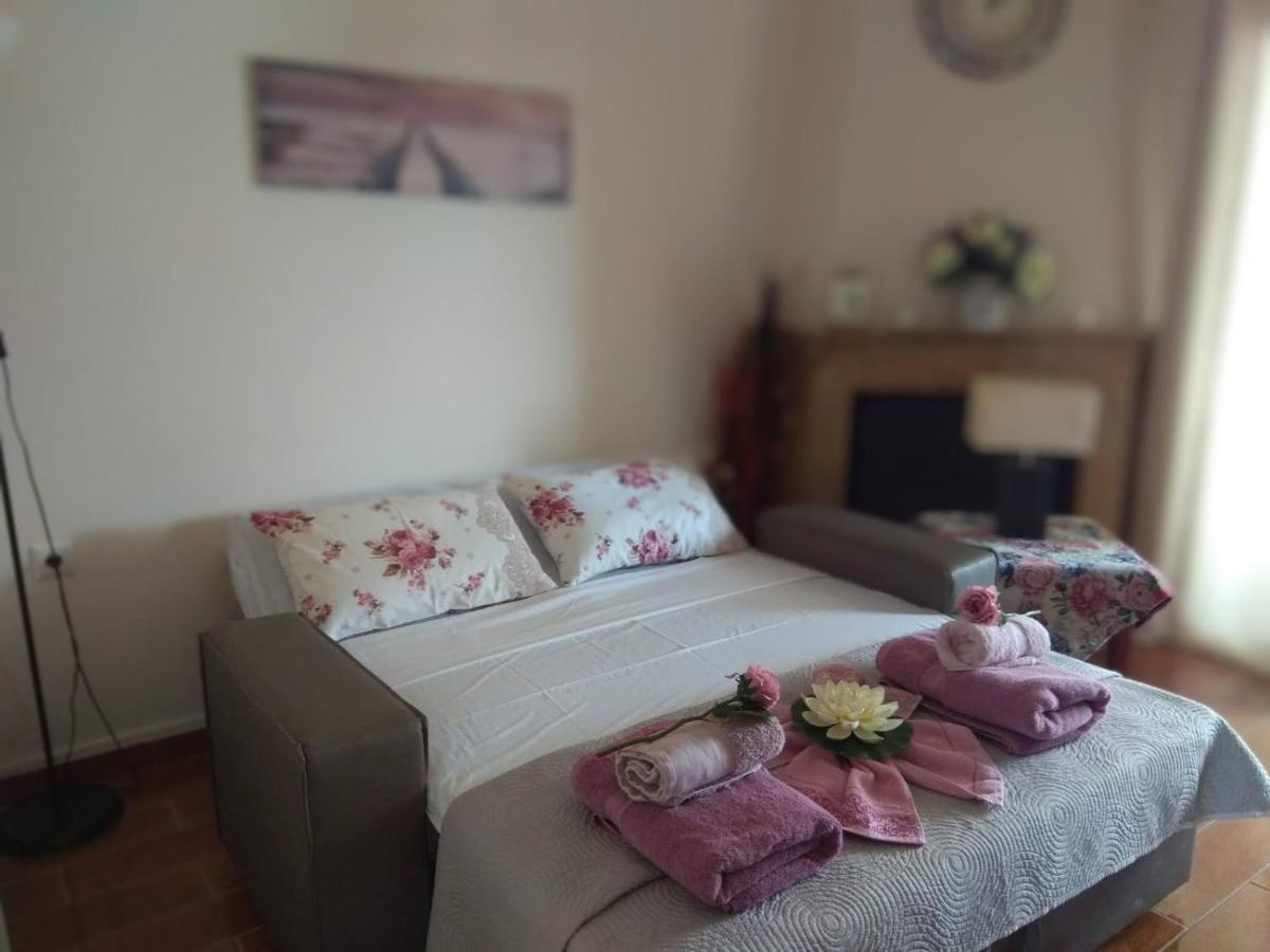 Peramos Apartments Néa Péramos Exteriör bild