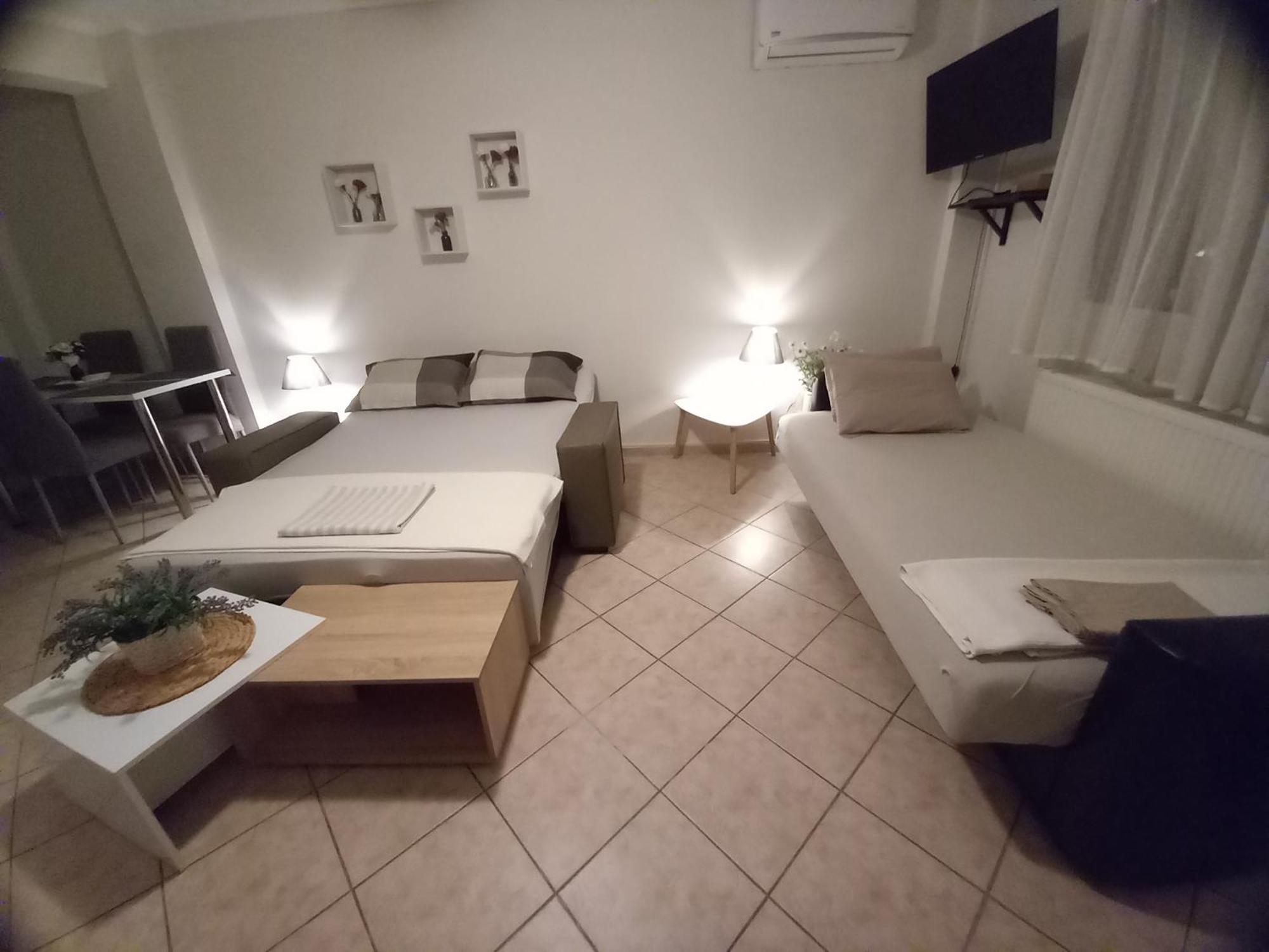 Peramos Apartments Néa Péramos Exteriör bild